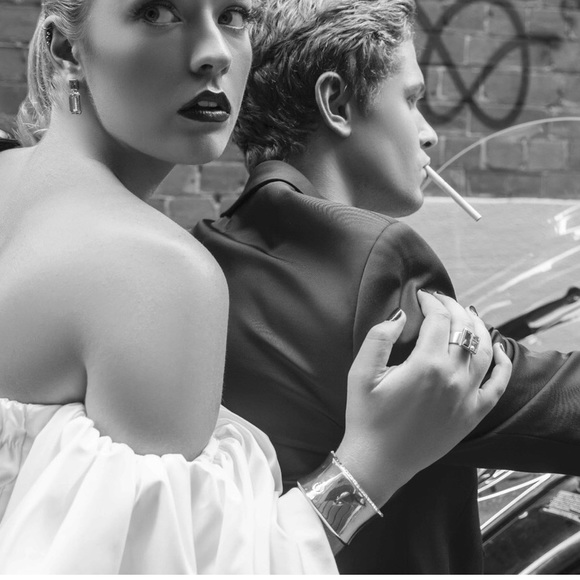 🌸HP 🌸Hand cut topaz & aquamarine Swarovski crystal cuff bracelet - Picture 2 of 11